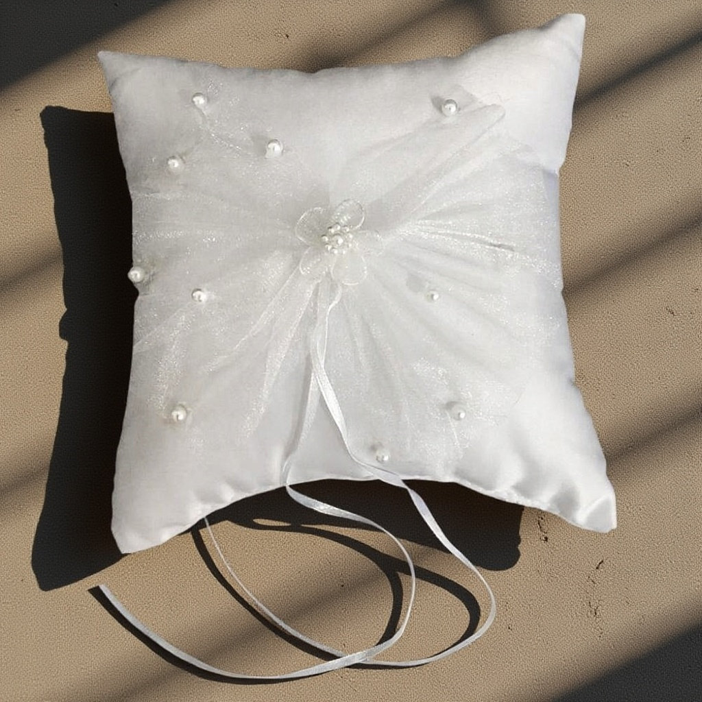 Ring Bearer Pillow - وسادة خواتم للعروس مزينة بالزهور واللؤلؤ