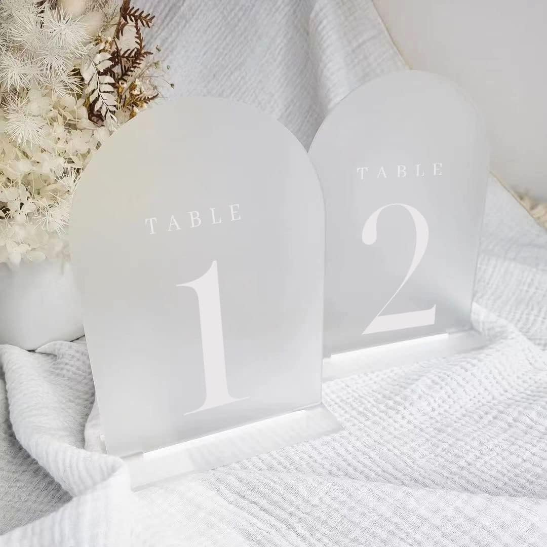 أرقام طاولات أكريليك على شكل ق - مراجعة Table Number Gold وسعره